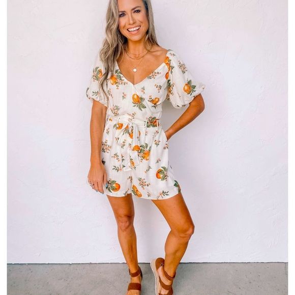 🆕NWT SUGARLIPS PUFF SLEEVE CITRUS CROP TOP - Picture 11 of 12